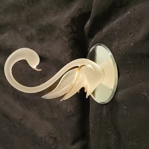 Frosted Swan on Mirror Figurine
